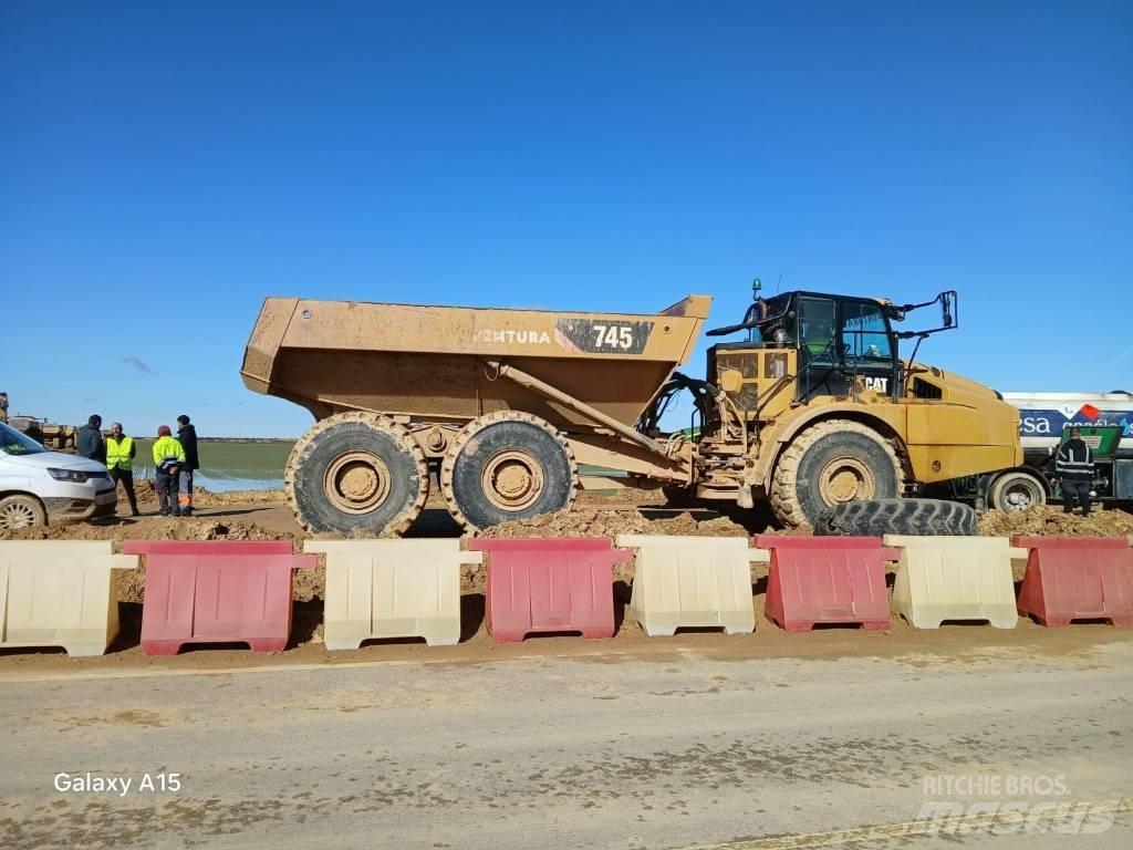 CAT 745 Σπαστό Dump Truck ADT