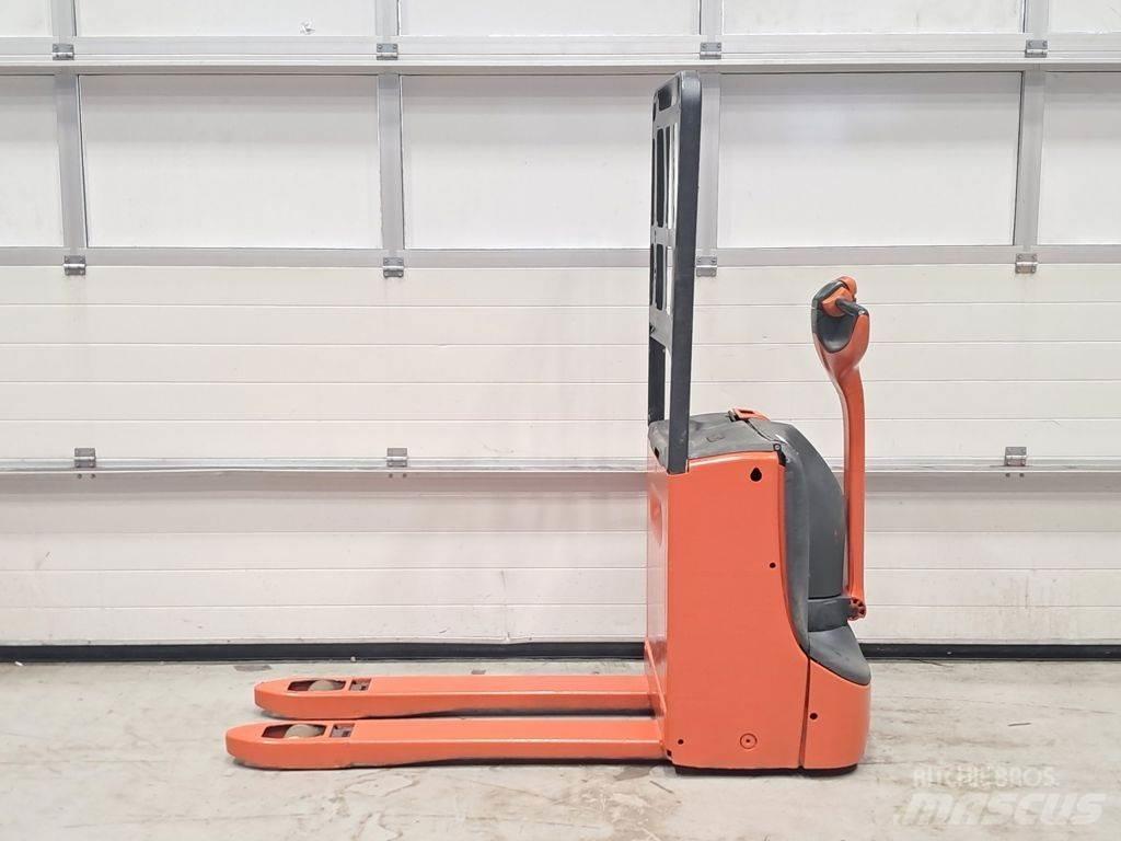 Linde T16 Χειροκίνητο περονοφόρο ανυψωτικό