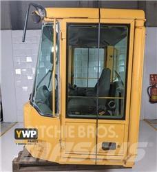 Volvo L 180 E Cab Καμπίνες και εσωτερικό