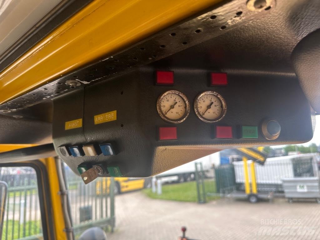 Unimog U1400 Rail Διαστρωτήρες άμμου και αλατιού