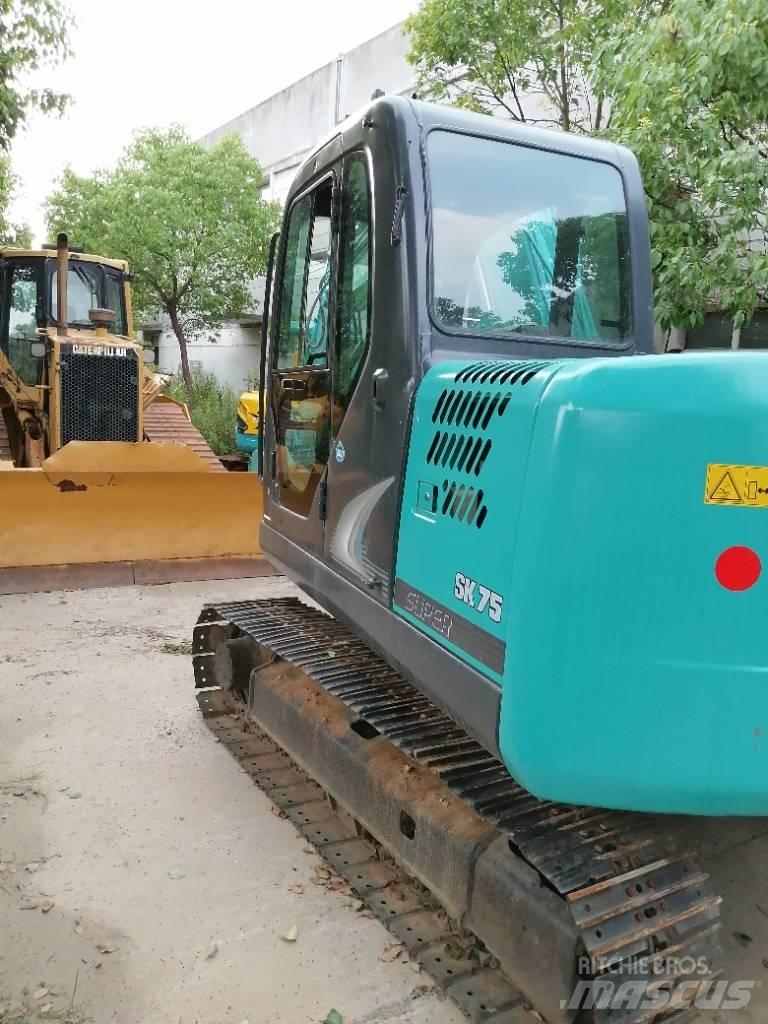 Kobelco SK 75 Εκσκαφείς με ερπύστριες