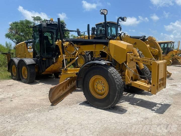 CAT 12 M 3 Γκρέιντερς