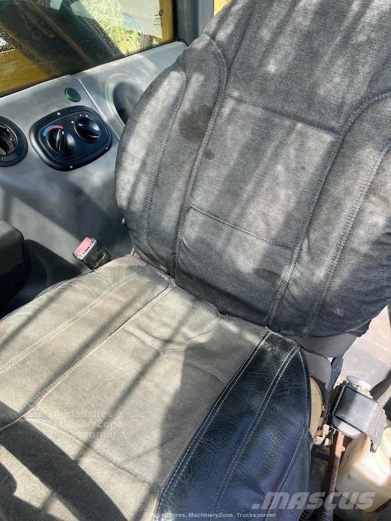 New Holland LM 1445 Τηλεσκοπικοί ανυψωτές