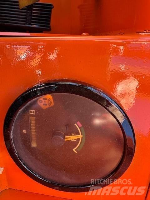 JLG 1055 Τηλεσκοπικοί ανυψωτές
