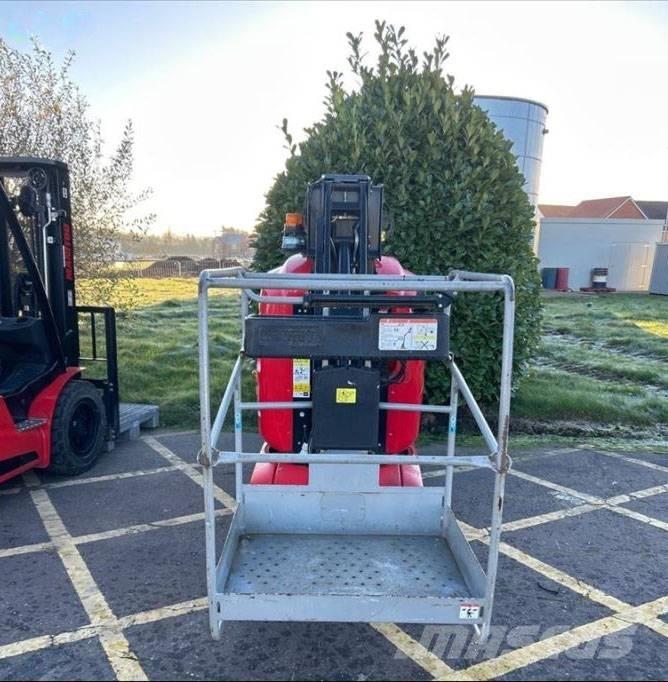 Manitou 100 VJR Ανυψωτήρες με κατακόρυφους πυλώνες