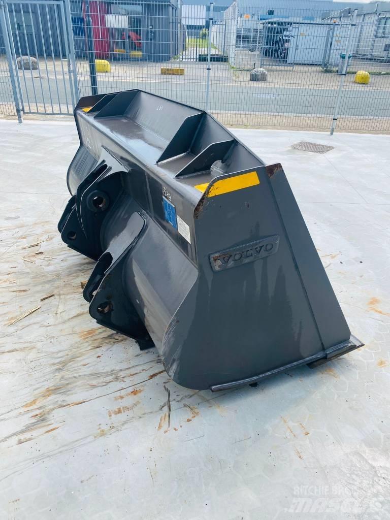 Volvo L 60 Κουβάδες
