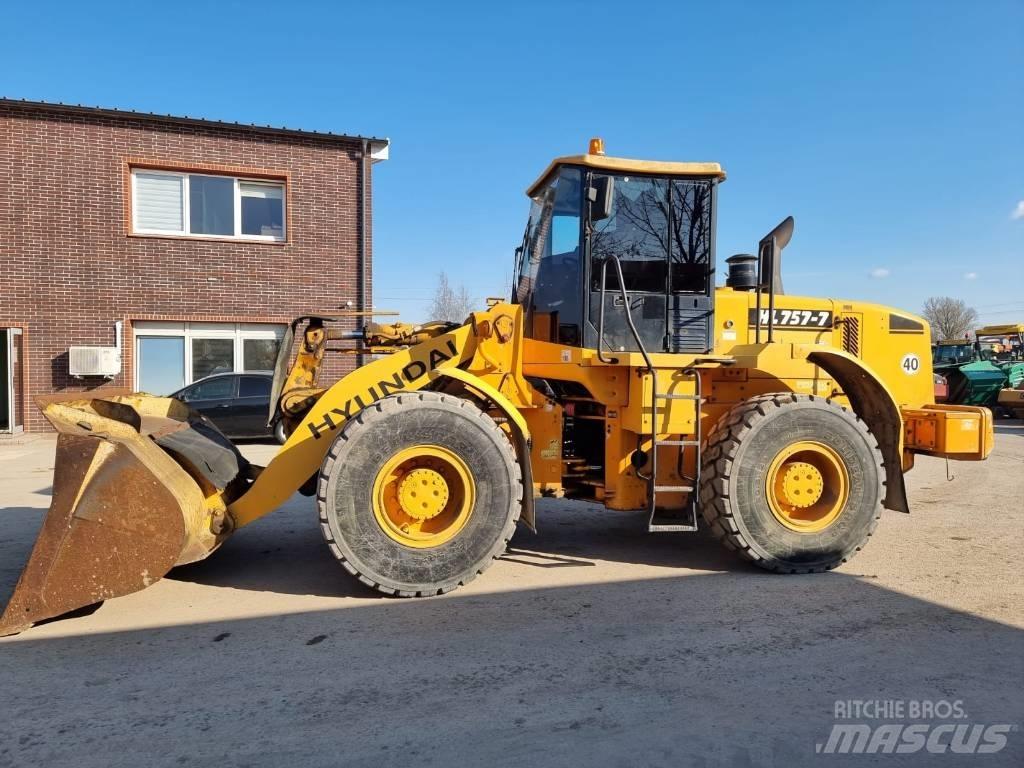Hyundai HL 757-7 Φορτωτές με λάστιχα (Τροχοφόροι)