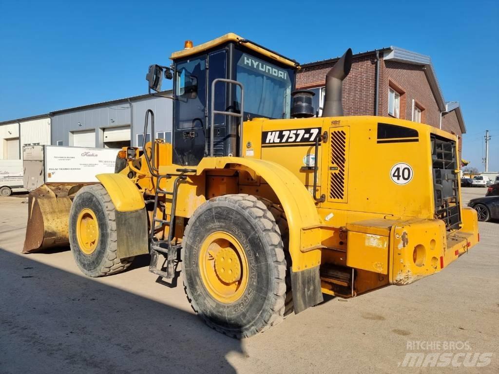 Hyundai HL 757-7 Φορτωτές με λάστιχα (Τροχοφόροι)