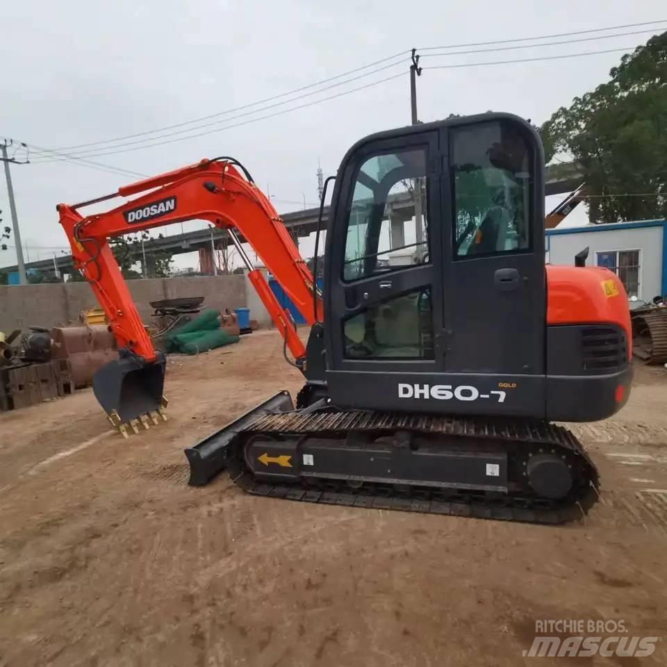 Doosan DH60-7 Εκσκαφείς με ερπύστριες