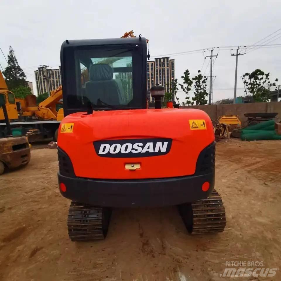 Doosan DH60-7 Εκσκαφείς με ερπύστριες
