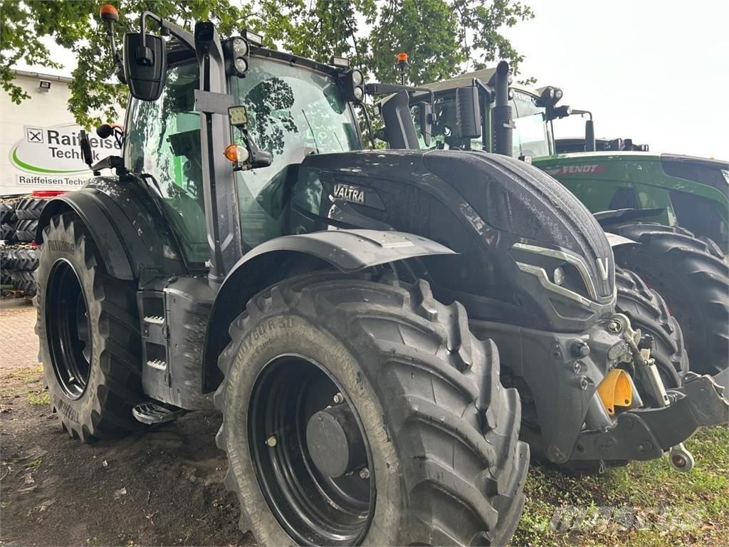 Valtra T 235 D Τρακτέρ