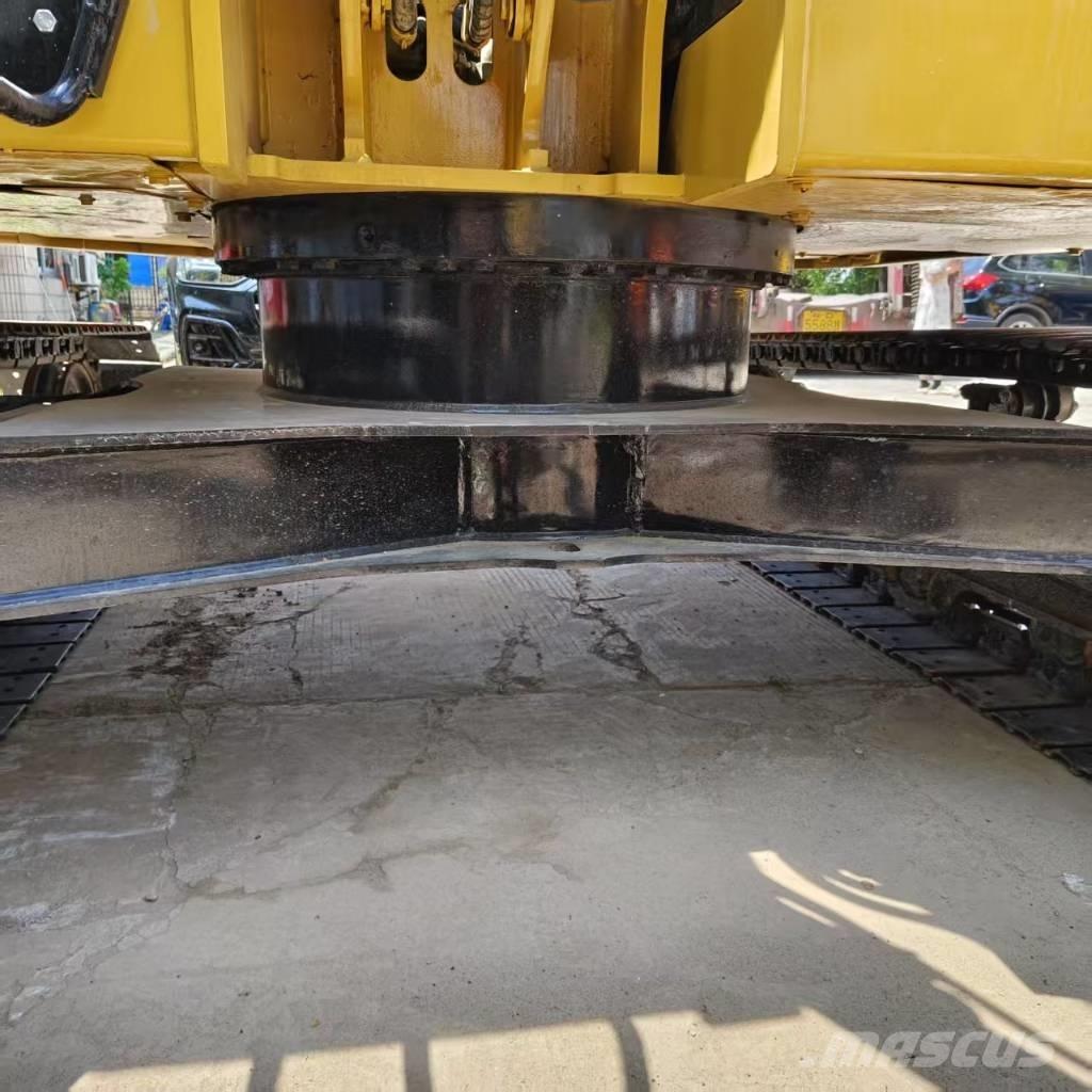 CAT 310 Εκσκαφείς με ερπύστριες