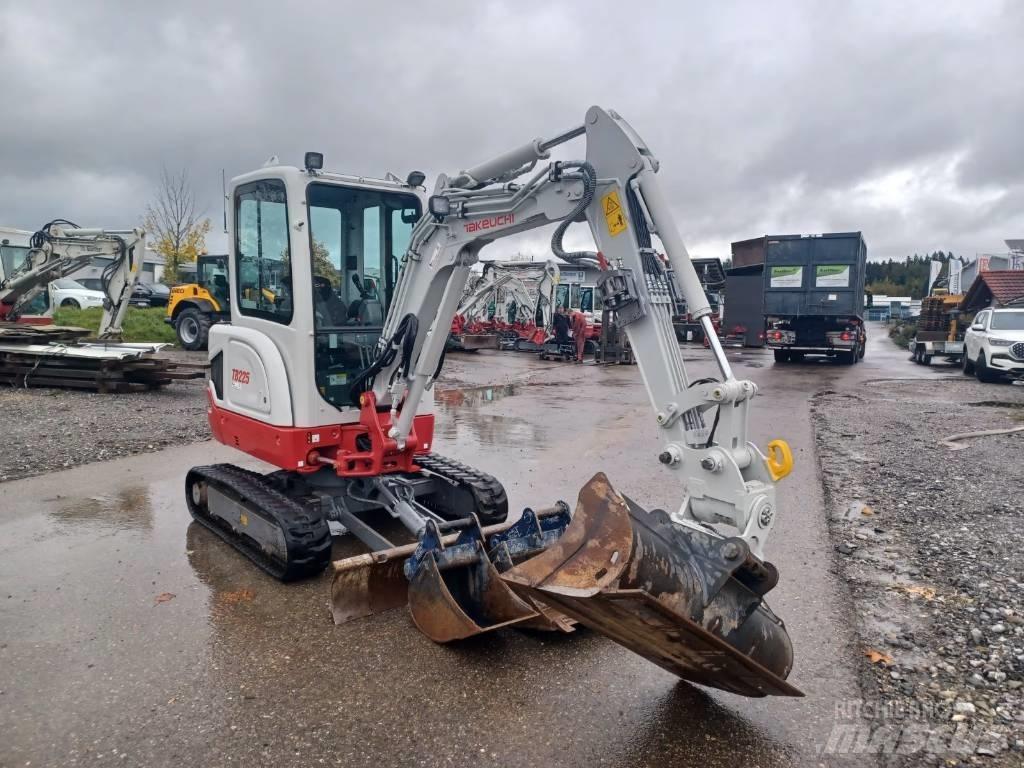 Takeuchi TB 225 Εκσκαφάκι (διαβολάκι) < 7t