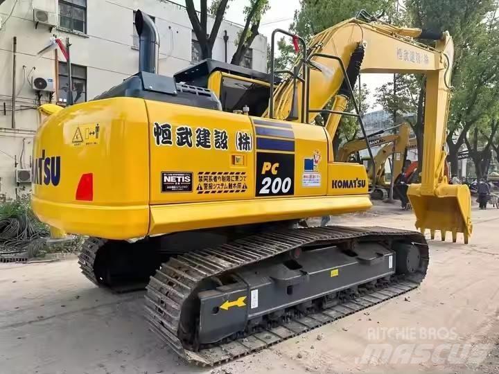 Komatsu PC200 Εκσκαφείς με ερπύστριες