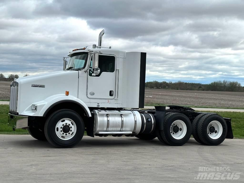 Kenworth T800 Τράκτορες