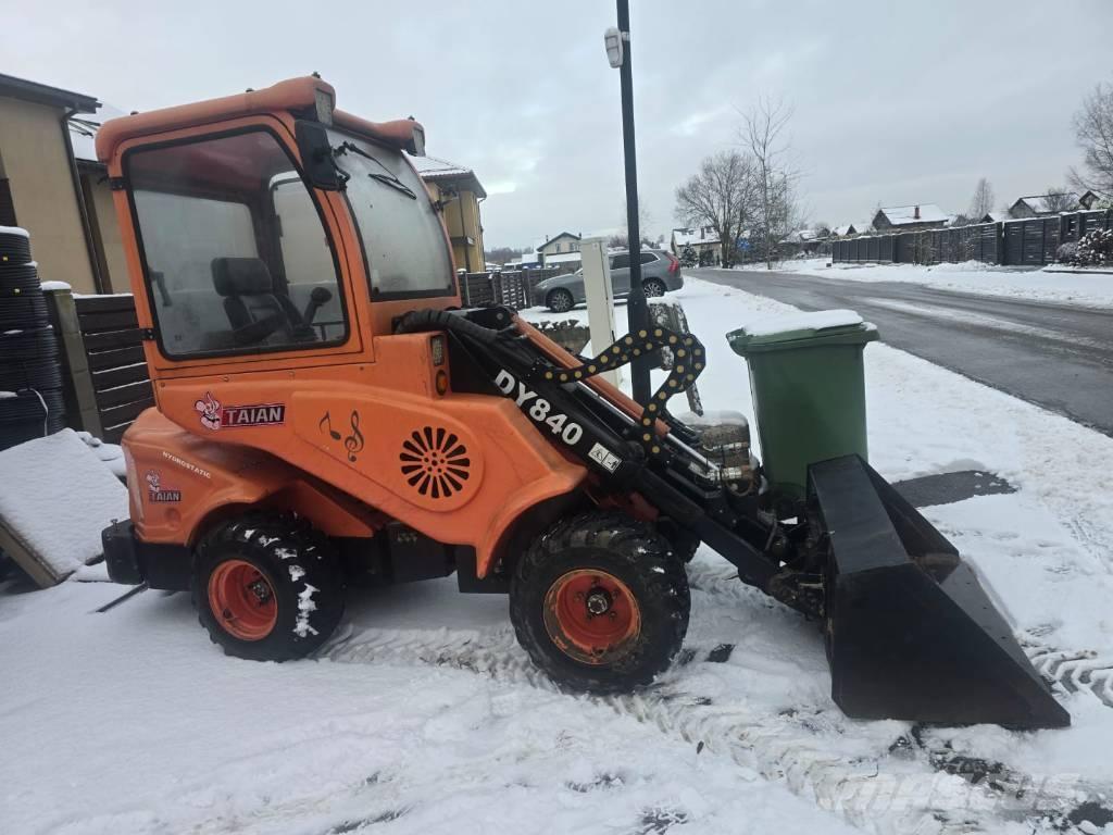 Taian DY840 Μίνι φορτωτές