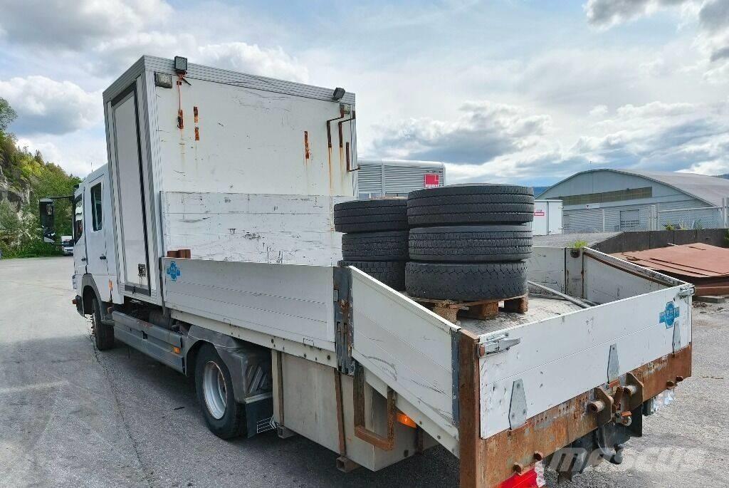 Mercedes-Benz 1018 Φορτηγά Κόφα