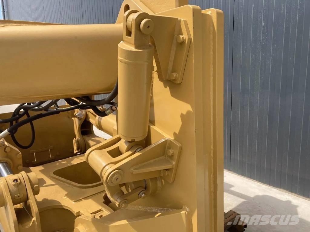 CAT D8 Εκχερσωτές