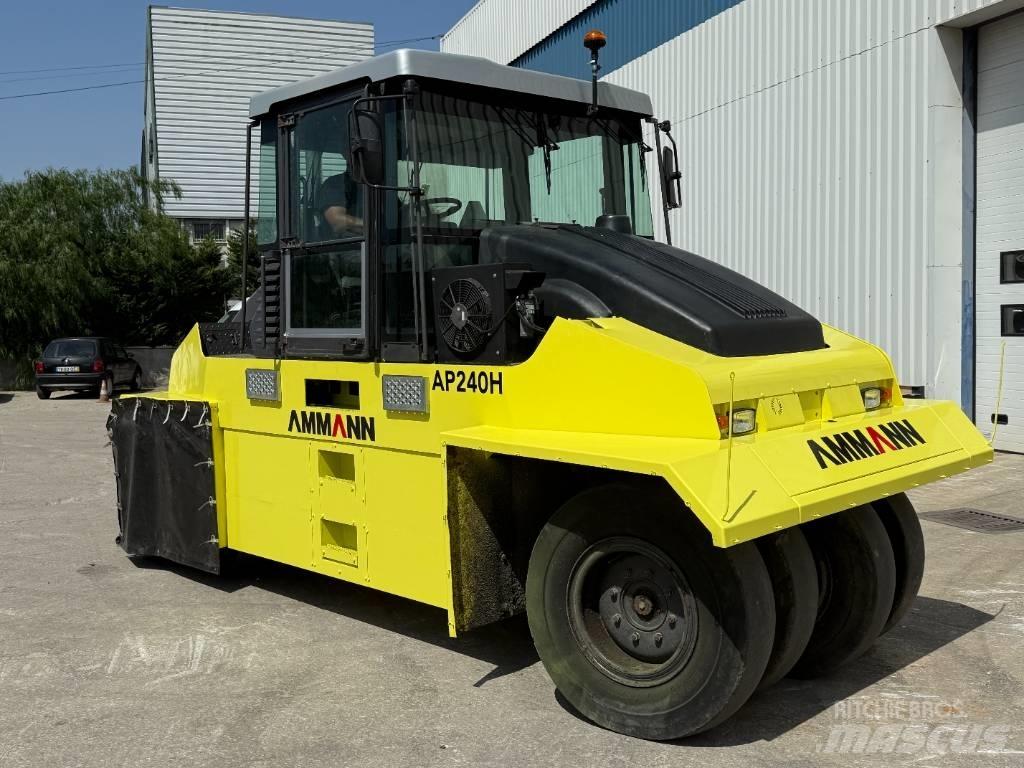 Ammann AP 240 H Κύλινδροι με επίσωτρα με αέρα