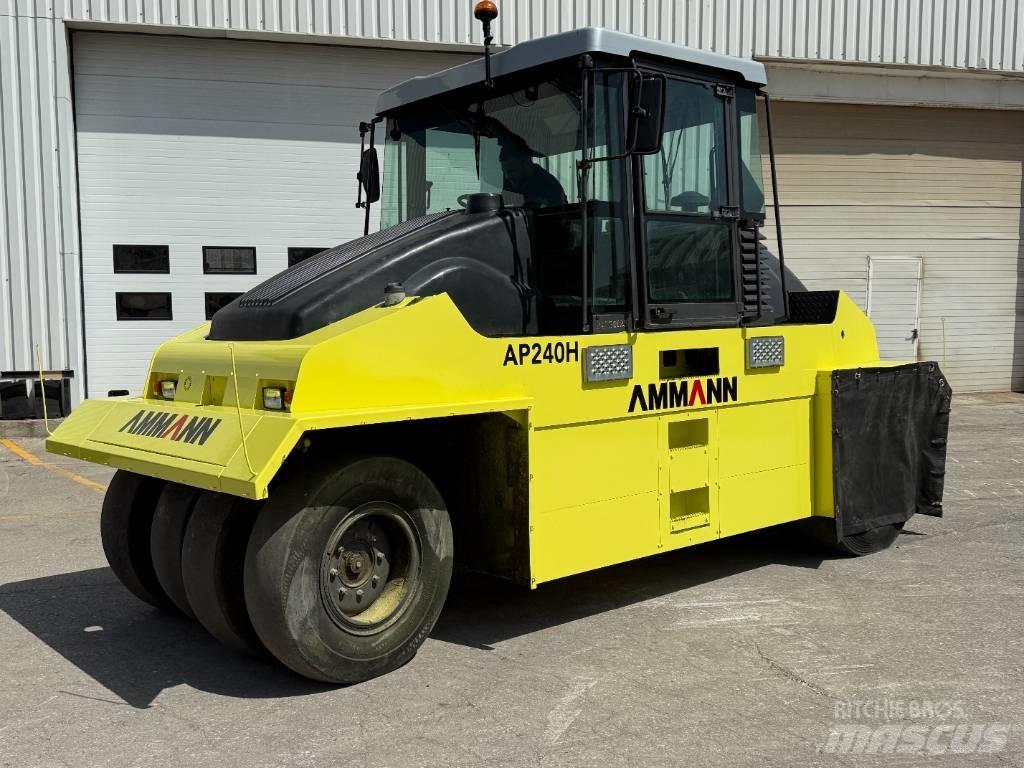 Ammann AP 240 H Κύλινδροι με επίσωτρα με αέρα
