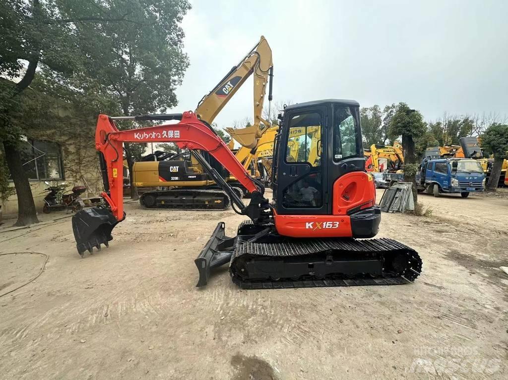 Kubota 163 Εκσκαφείς με ερπύστριες