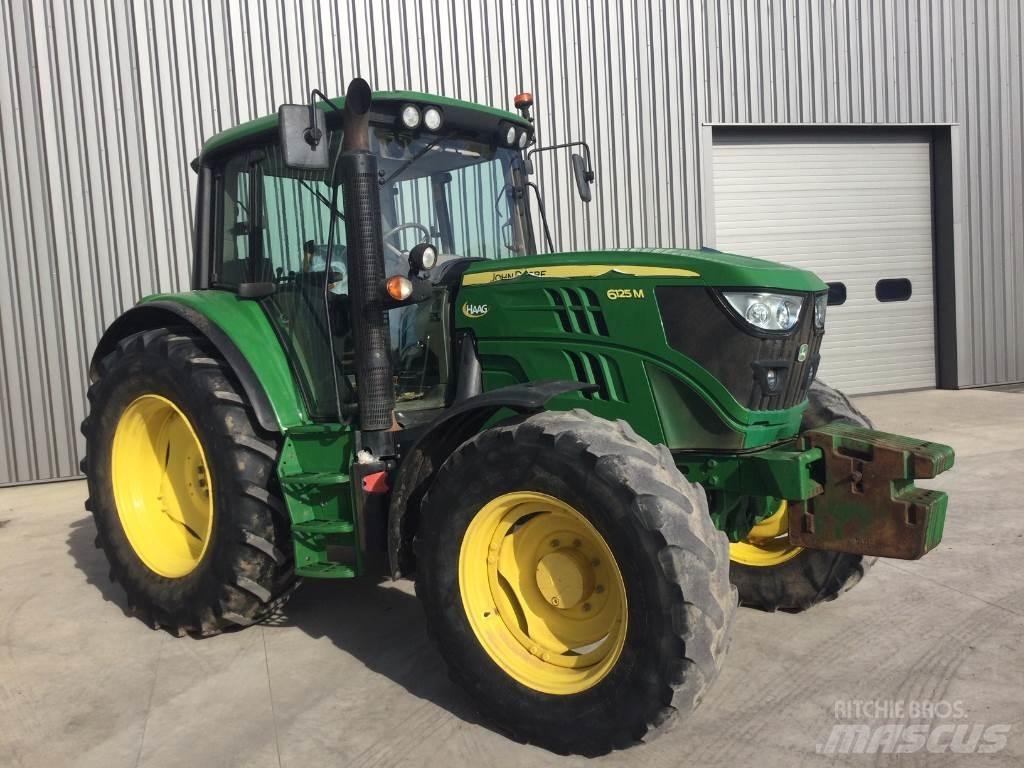 John Deere 6125M Τρακτέρ