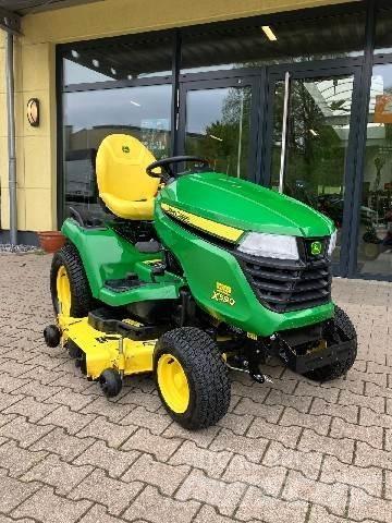 John Deere X590 Χορτοκοπτικά με καθιστό χειριστή