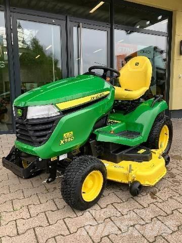 John Deere X590 Χορτοκοπτικά με καθιστό χειριστή
