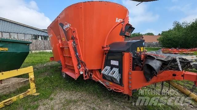Kuhn Profile 1470 Ταΐστρες ζώων