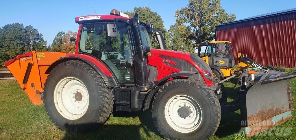 Valtra N114HT5 Τρακτέρ
