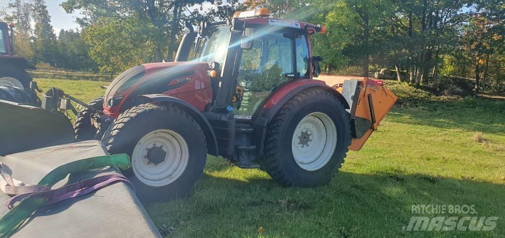 Valtra N114HT5 Τρακτέρ