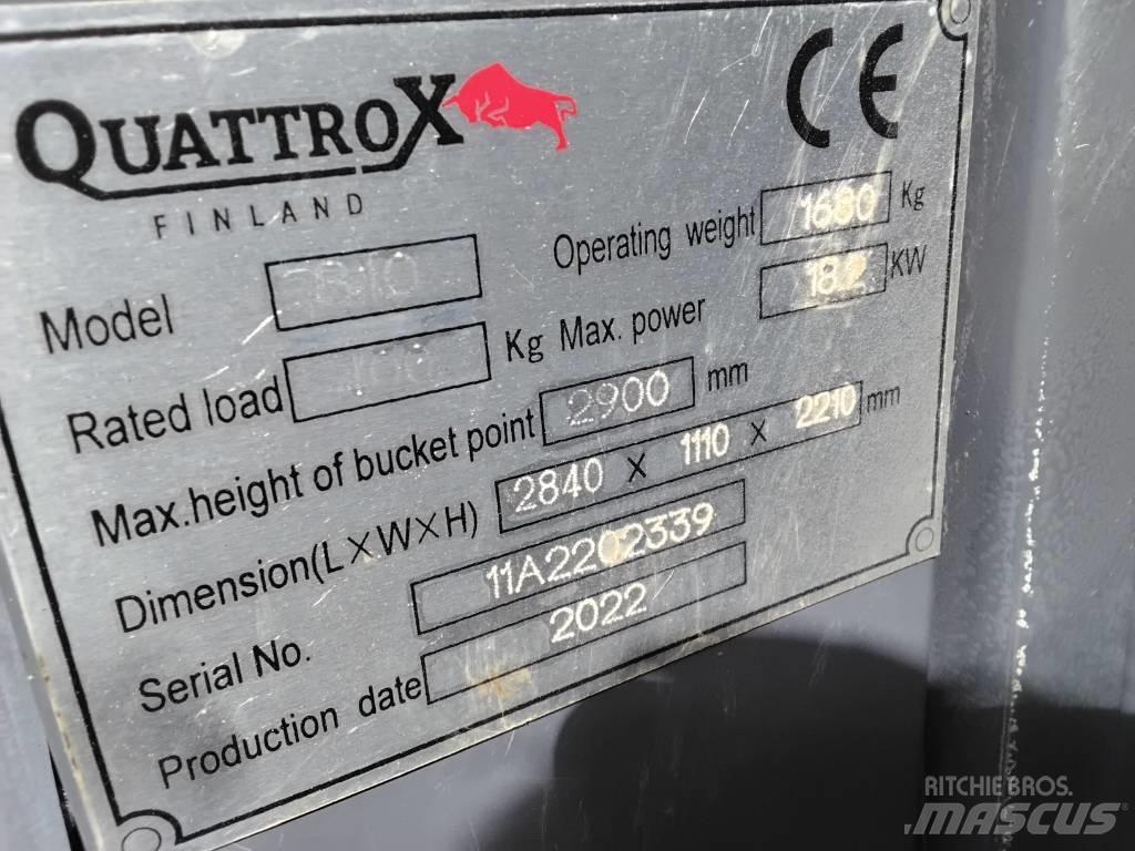 QuattroX 810 Μίνι φορτωτές