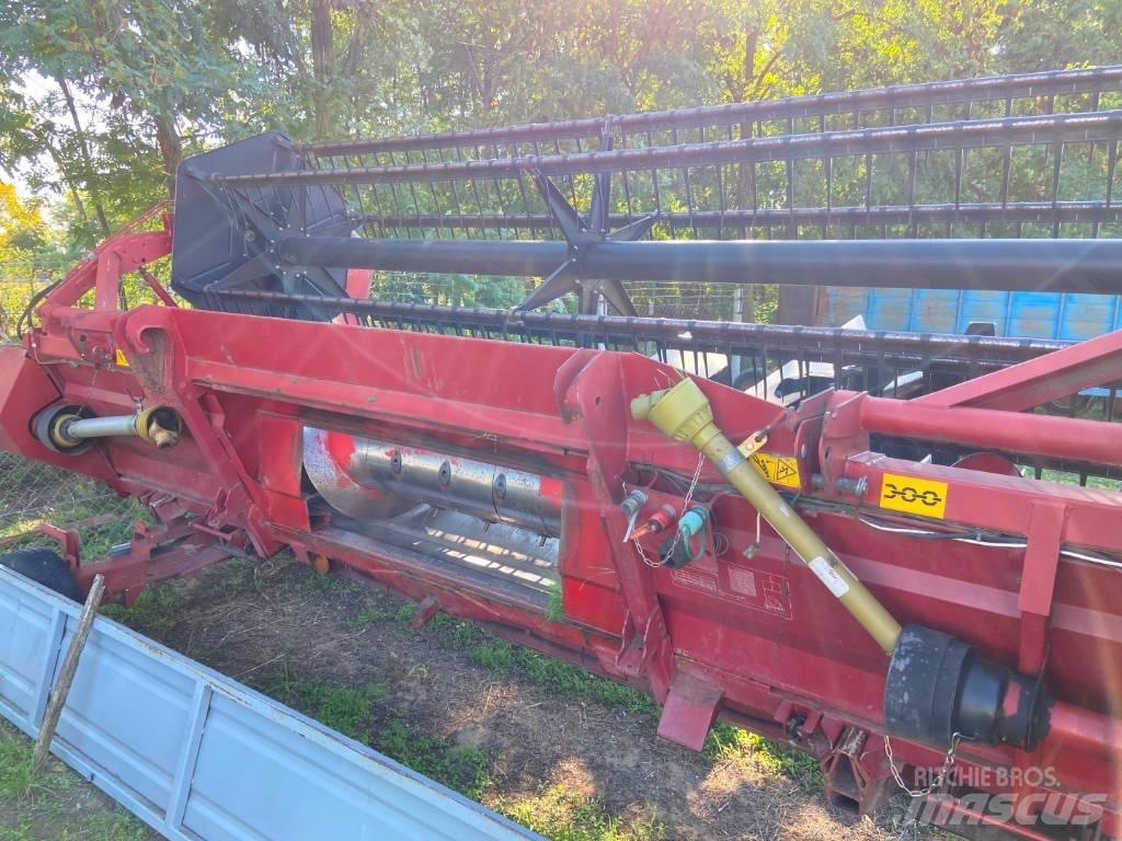 Case IH 521 Θεριζοαλωνιστικές μηχανές