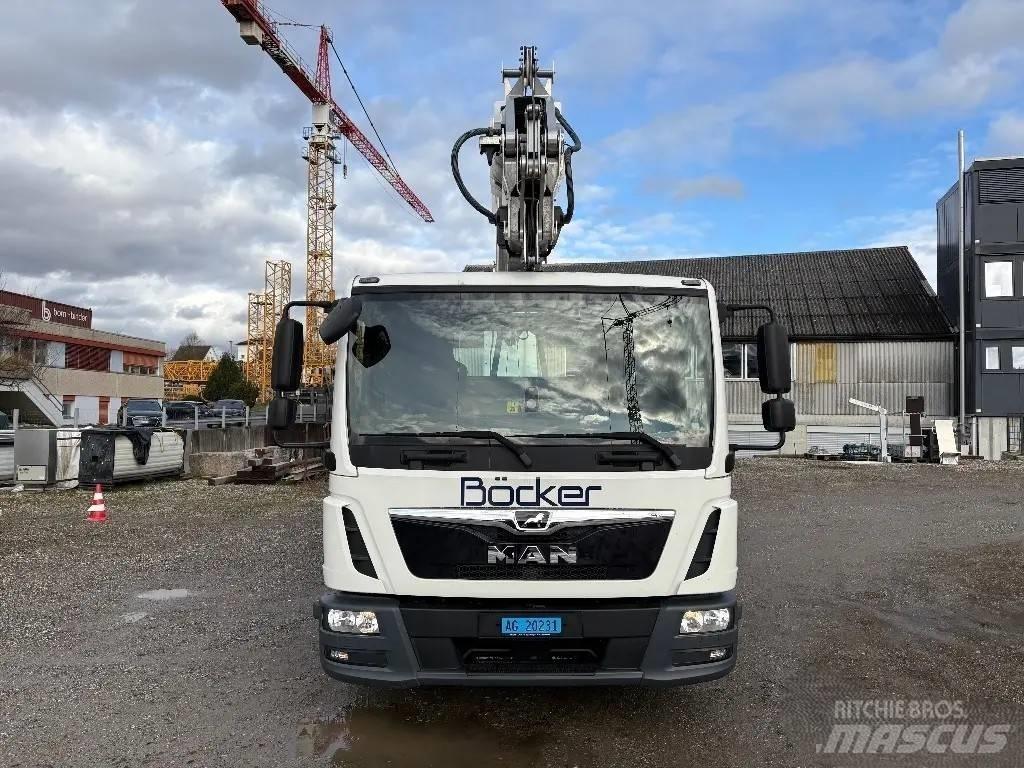 Böcker AK 37/4000 Γερανοί ανώμαλου εδάφους