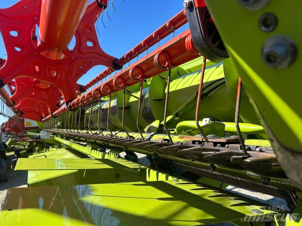 CLAAS Tucano 440 Θεριζοαλωνιστικές μηχανές