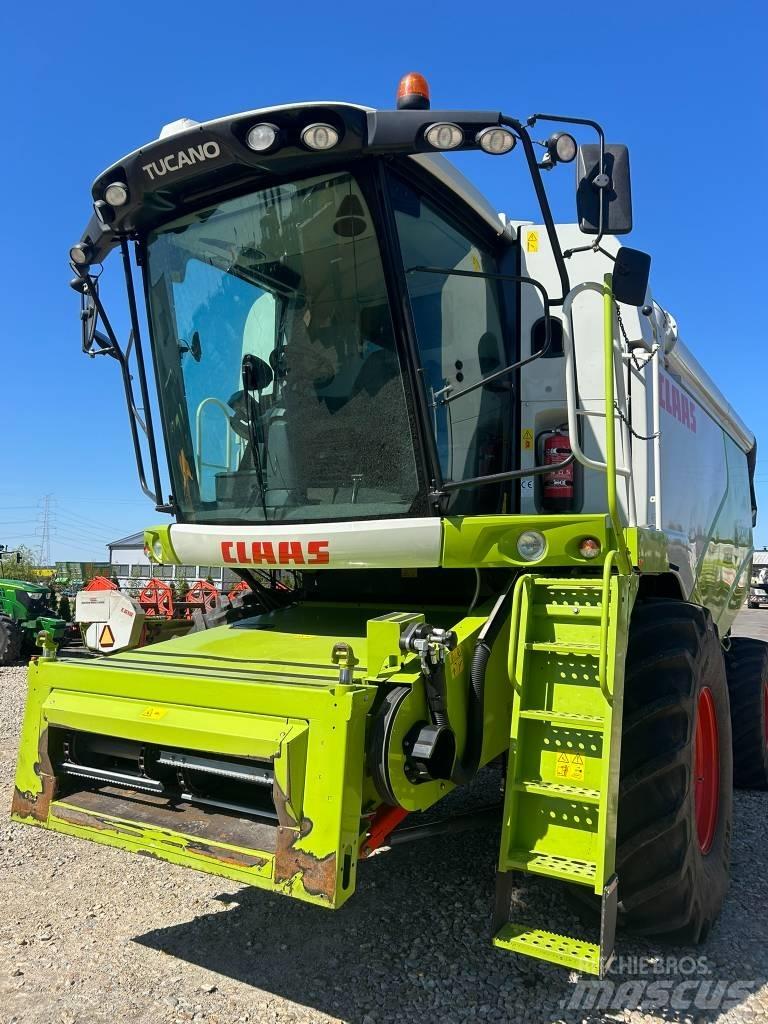 CLAAS Tucano 440 Θεριζοαλωνιστικές μηχανές
