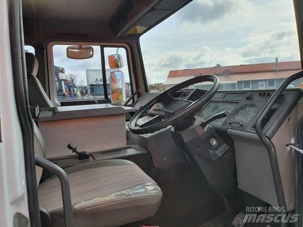Volvo FE618 Εναέριες πλατφόρμες τοποθετημένες σε ρυμούλκα