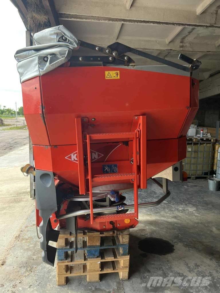 Kuhn 40.1W Διαστρωτήρες ανοργάνων