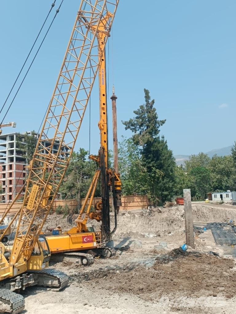 Bauer BG22V Μηχανήματα διάτρησης οριζόντιας-κάθετης