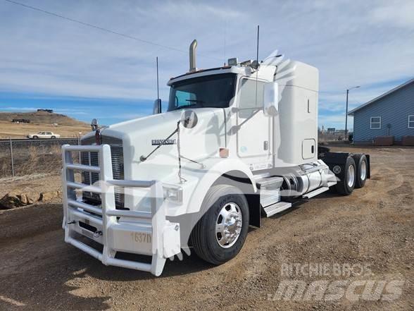 Kenworth T800 Τράκτορες