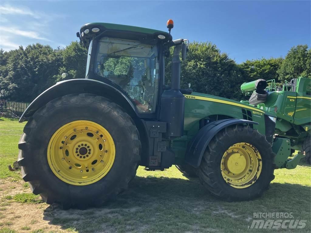 John Deere 8370R Τρακτέρ