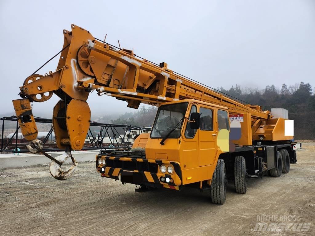 Hyundai HC 50 Γερανοί παντός εδάφους