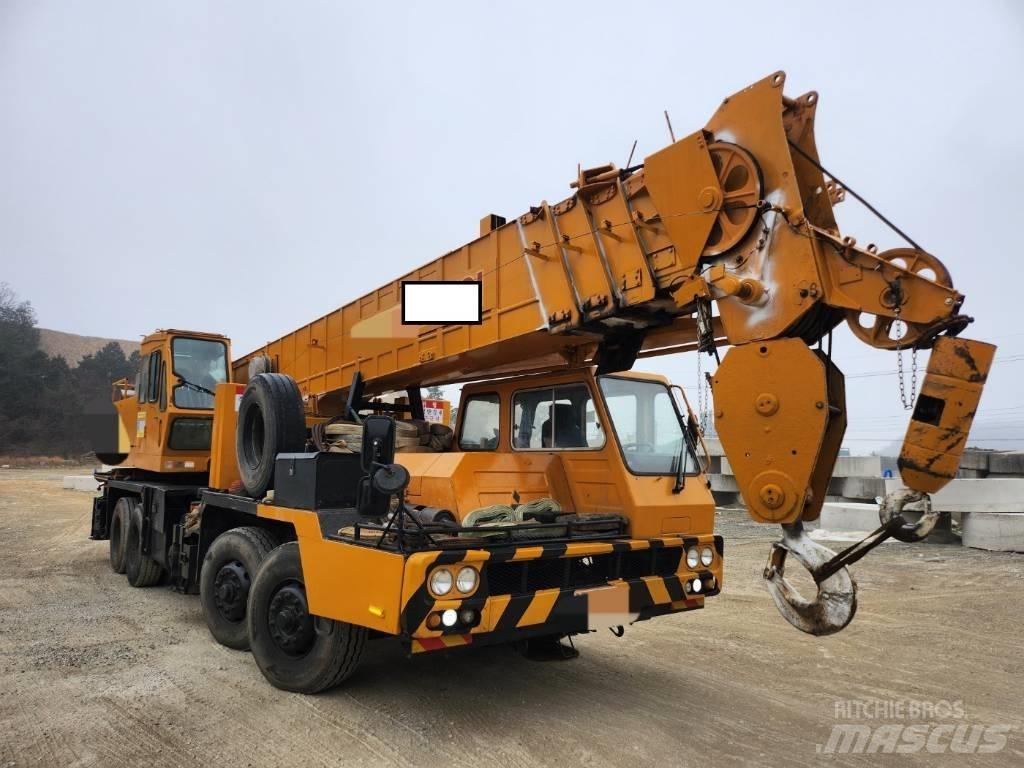 Hyundai HC 50 Γερανοί παντός εδάφους