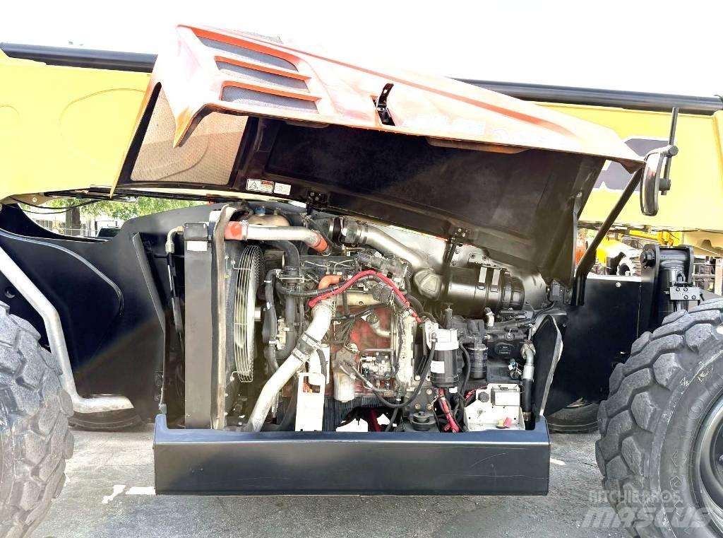 JLG 1055 Τηλεσκοπικοί ανυψωτές