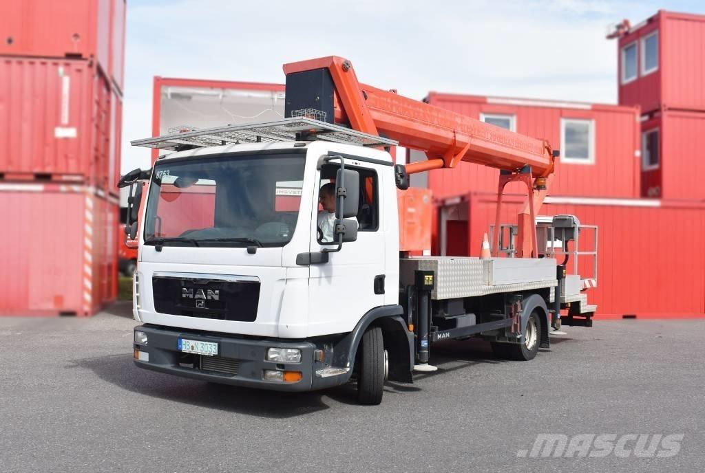 Ruthmann T 330 Εναέριες πλατφόρμες τοποθετημένες σε φορτηγό