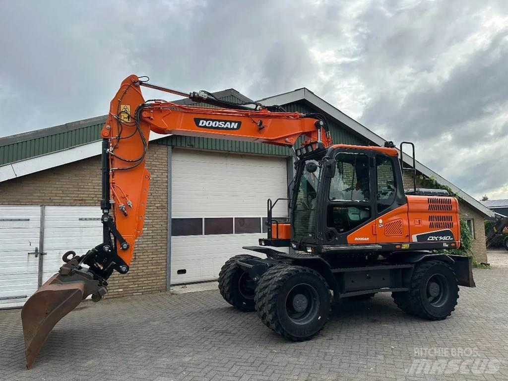 Doosan DX140W-5 Εκσκαφείς με τροχούς - λάστιχα