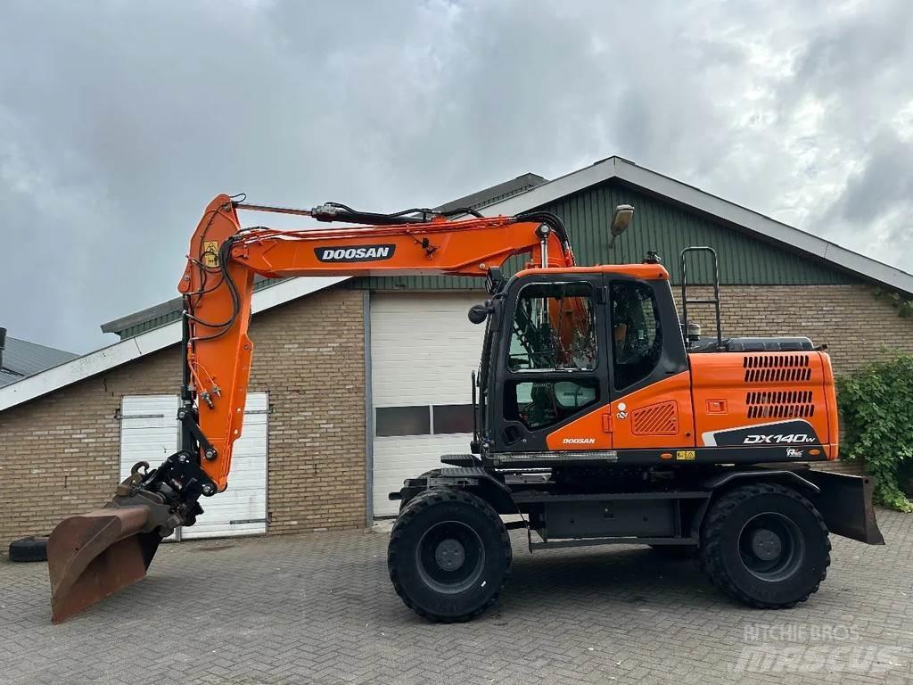 Doosan DX140W-5 Εκσκαφείς με τροχούς - λάστιχα