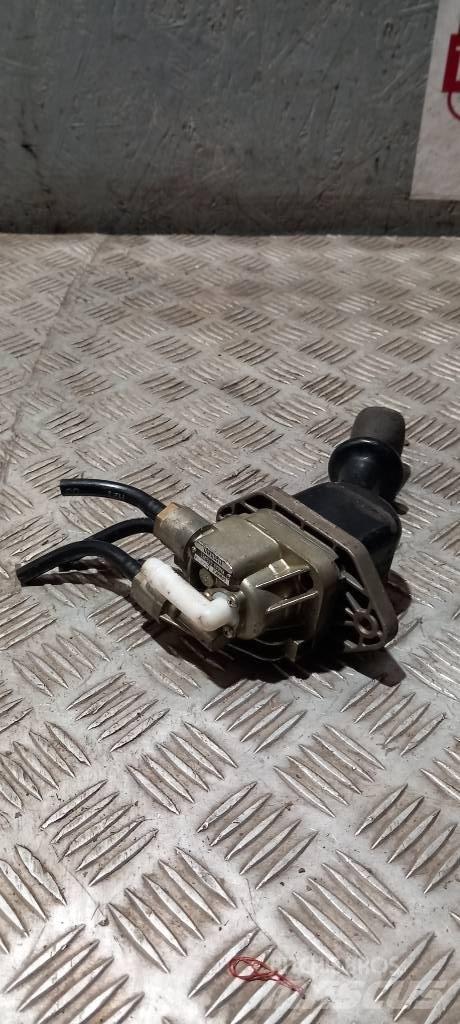 MAN TGA  81523156171 Καμπίνες και εσωτερικό