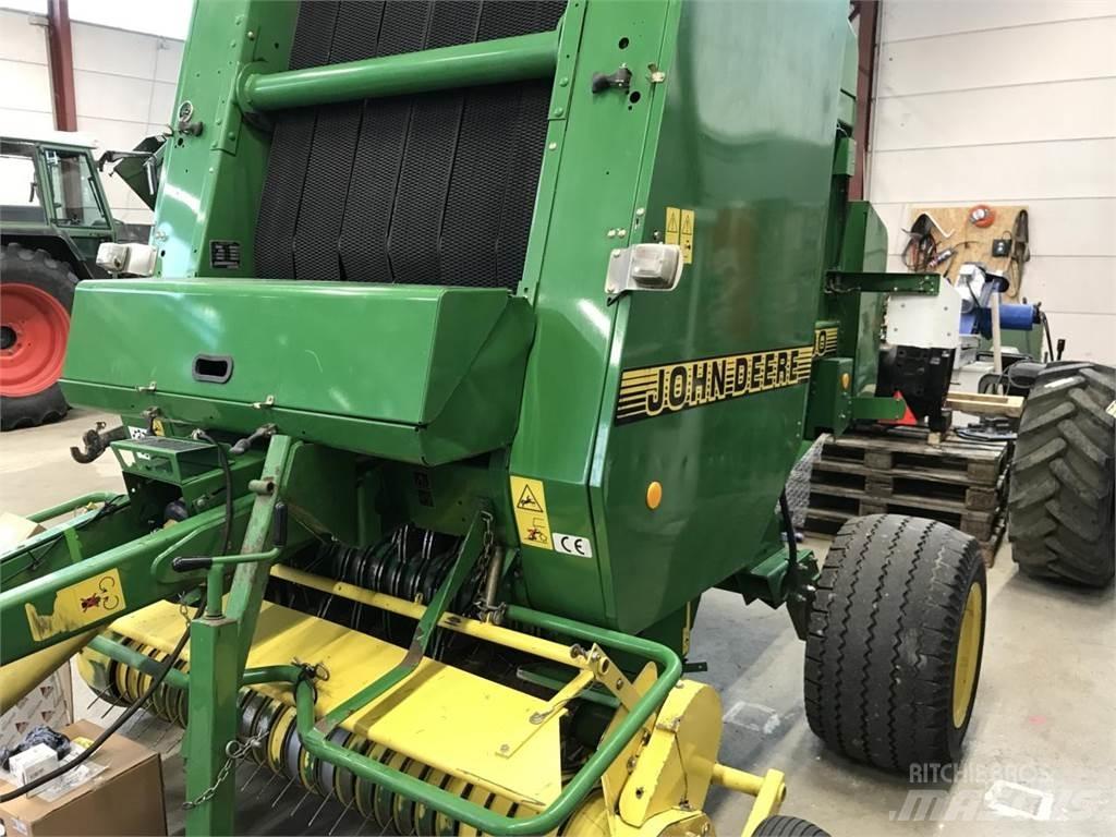 John Deere 590 Πρέσες τετράγωνων δεμάτων