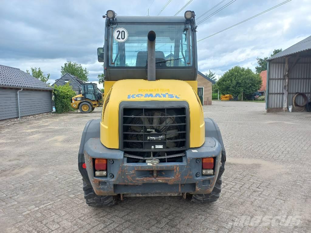 Komatsu WA 80-6 Φορτωτές με λάστιχα (Τροχοφόροι)